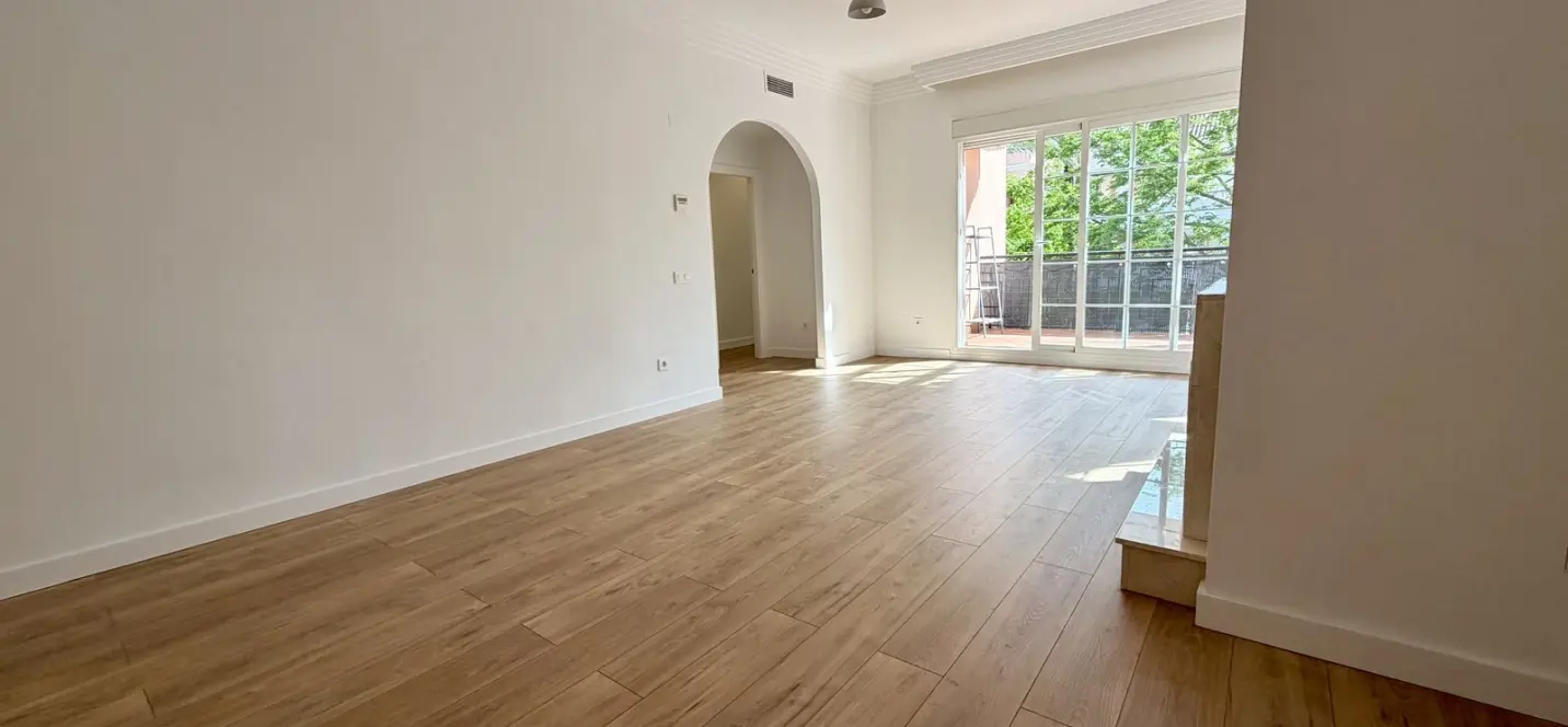 Sale of penthouse in Nueva Andalucía 2
