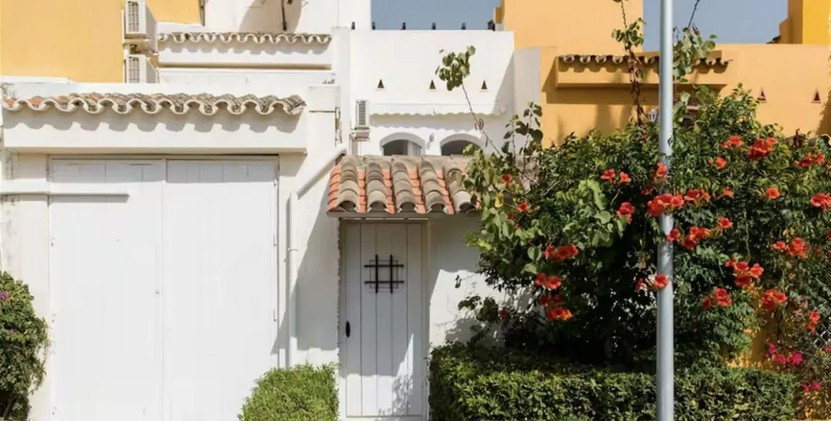 Sale of townhouse in Nueva Andalucía 3