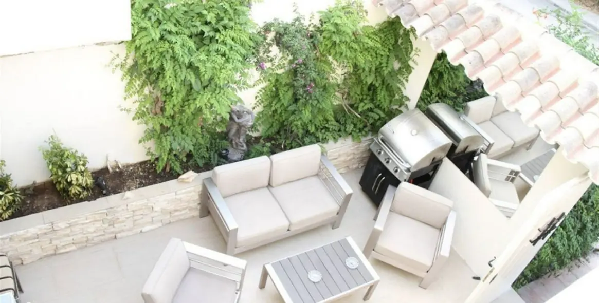 Sale of townhouse in Nueva Andalucía 4