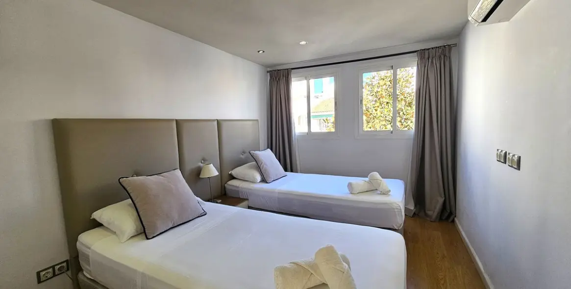Sale of townhouse in Nueva Andalucía 7