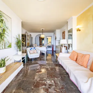 Venta de apartamento en planta media en Fuengirola