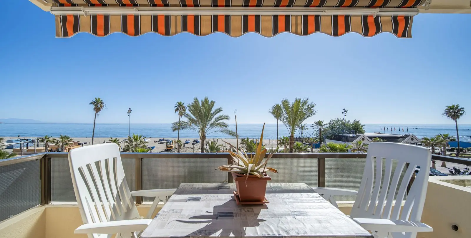 Продажа апартаментов на среднем этаже в Fuengirola 1