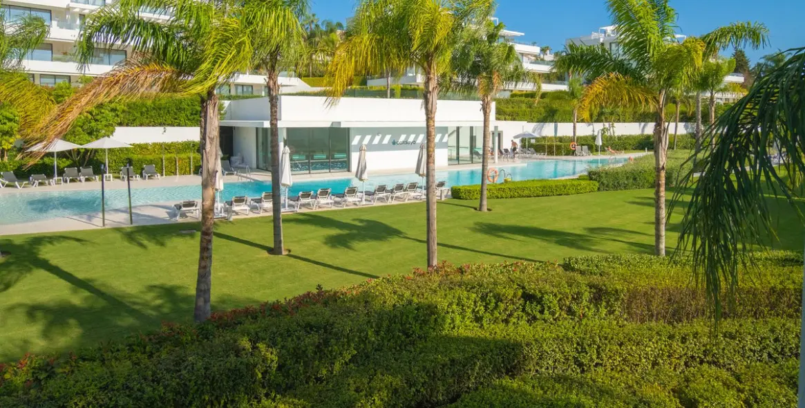Venta de apartamento en planta media en Atalaya 3