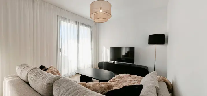 Продажа двухуровневого пентхауса в Estepona 2