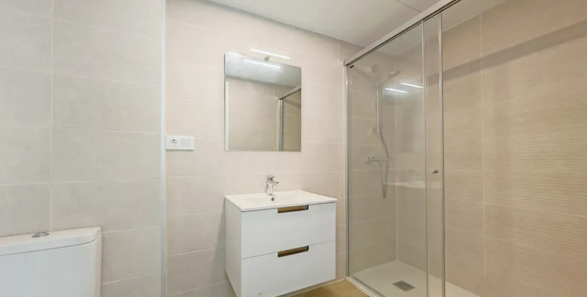 Продажа двухуровневого пентхауса в Estepona 11