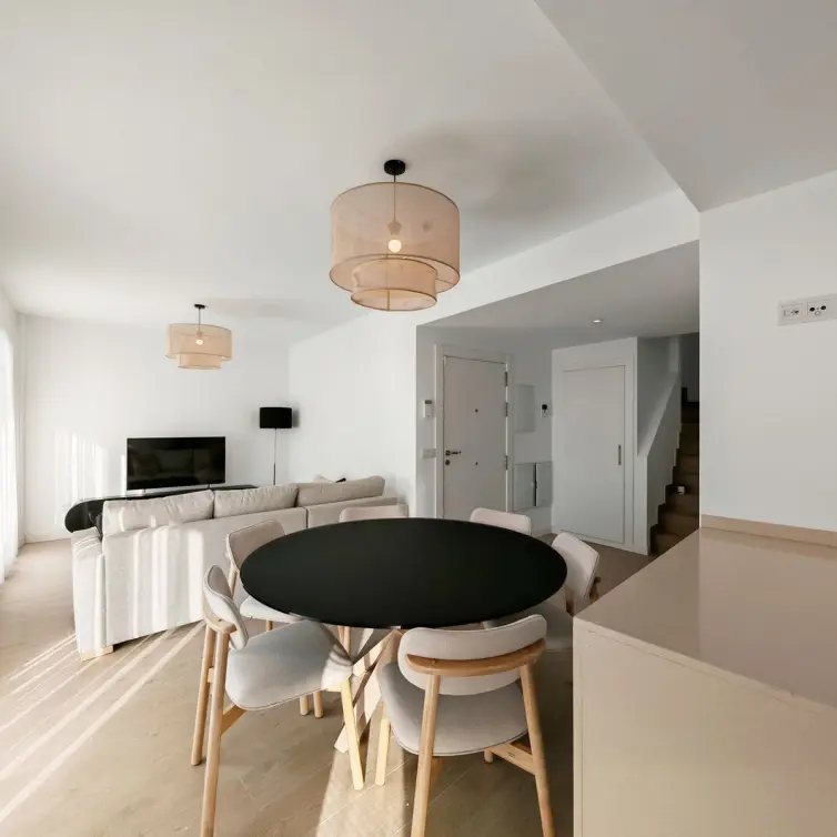 Sale of penthouse duplex in Estepona