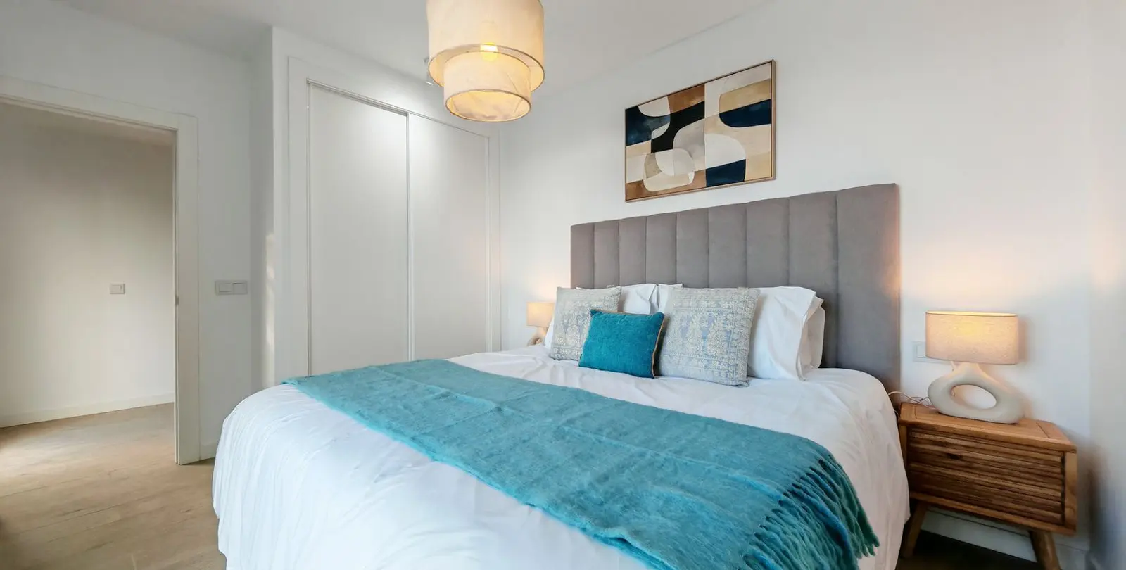 Venta de ático dúplex en Estepona 8