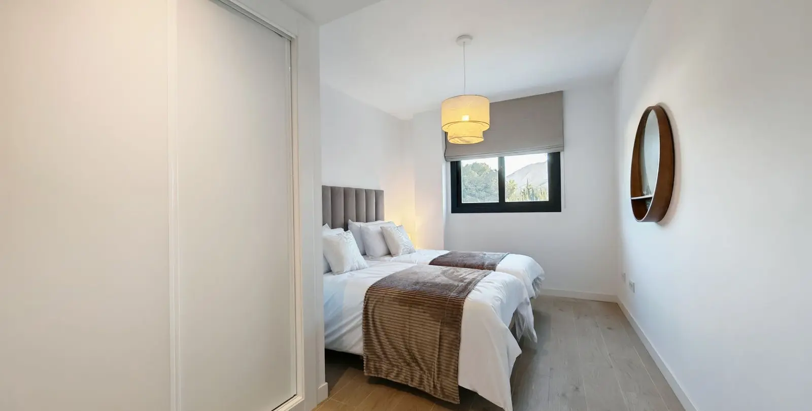 Venta de ático dúplex en Estepona 12