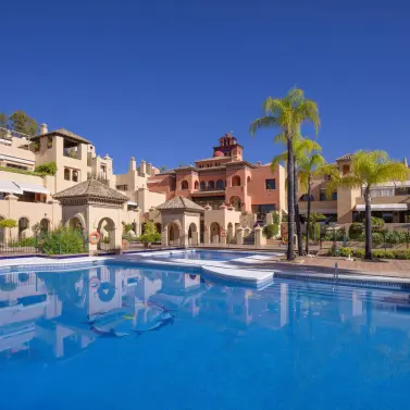 Sale of penthouse duplex in Estepona