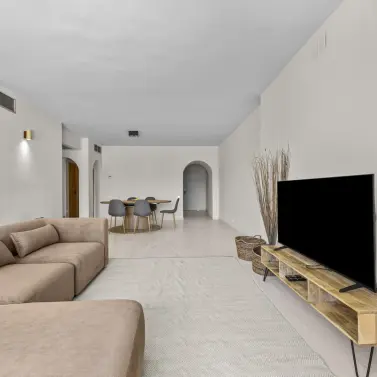 Sale of penthouse duplex in Estepona