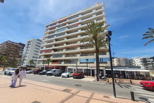 Image 4 thumb