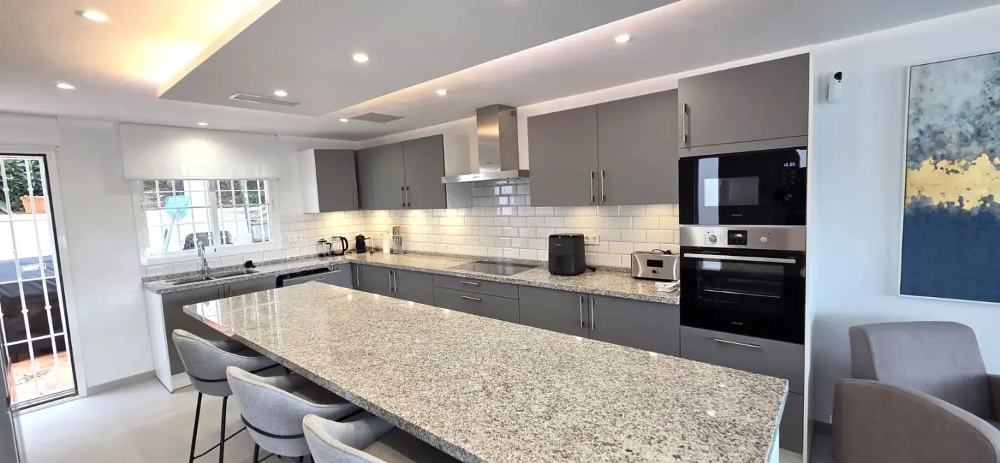 Venta de casa pareada en Artola 0