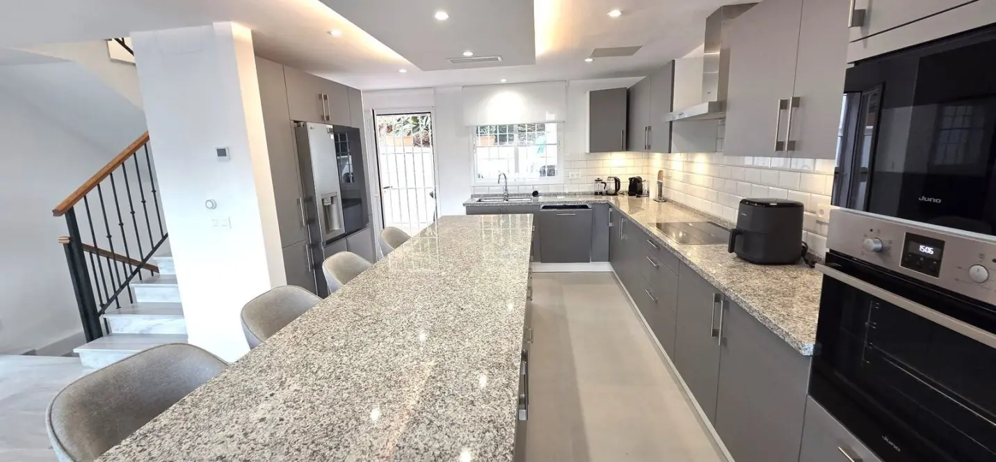 Venta de casa pareada en Artola 2