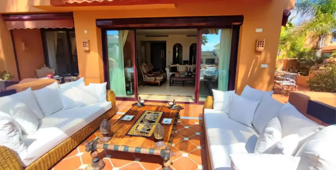 Sale of penthouse duplex in Nueva Andalucía 3