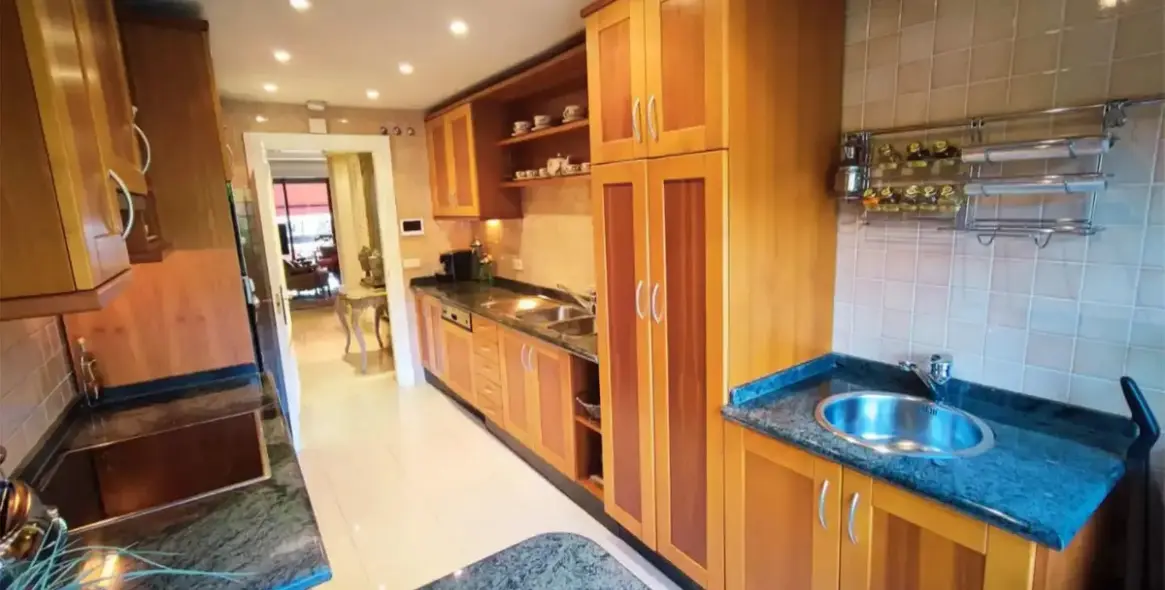 Sale of penthouse duplex in Nueva Andalucía 9