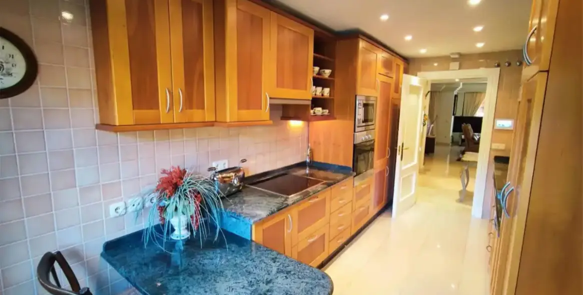 Sale of penthouse duplex in Nueva Andalucía 10