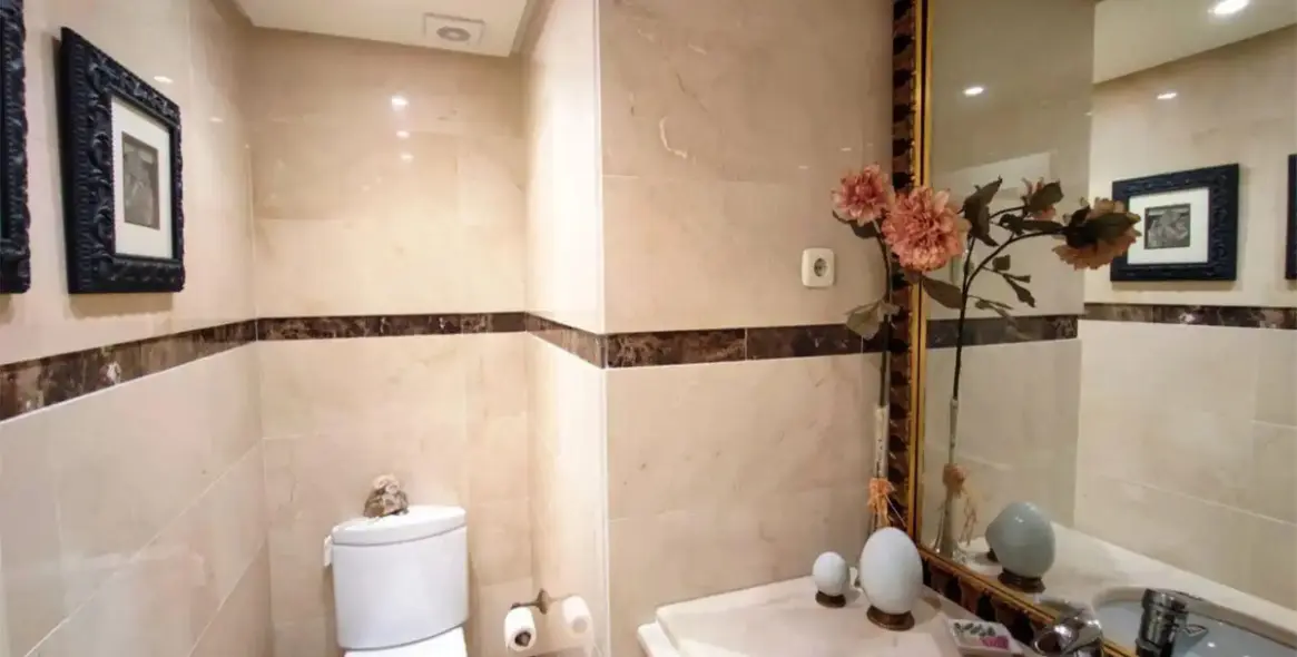 Sale of penthouse duplex in Nueva Andalucía 15