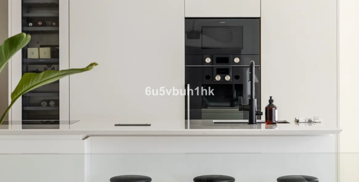 Sale of penthouse duplex in Nueva Andalucía 12