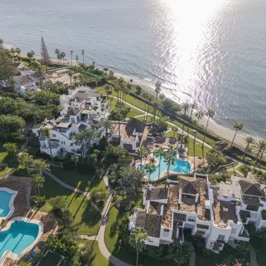Продажа апартаментов на первом этаже в Estepona