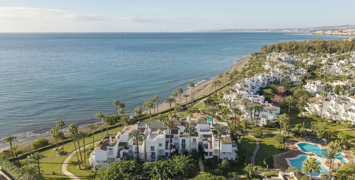 Продажа апартаментов на первом этаже в Estepona 4
