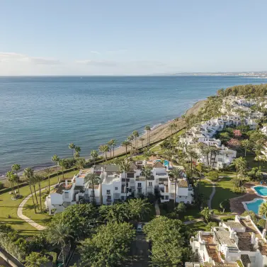 Продажа апартаментов на первом этаже в Estepona