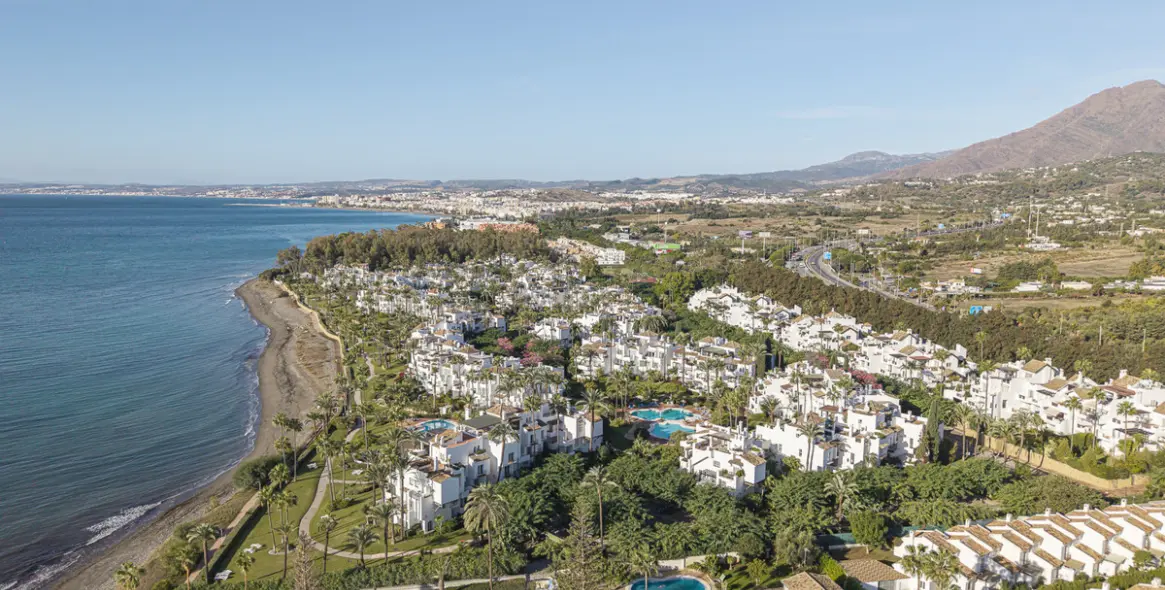 Продажа апартаментов на первом этаже в Estepona 6