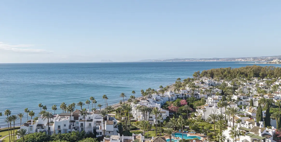 Продажа апартаментов на первом этаже в Estepona 14