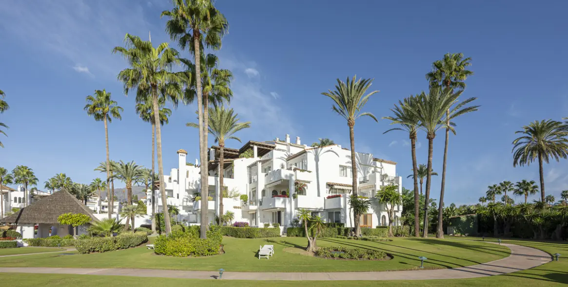 Продажа апартаментов на первом этаже в Estepona 16