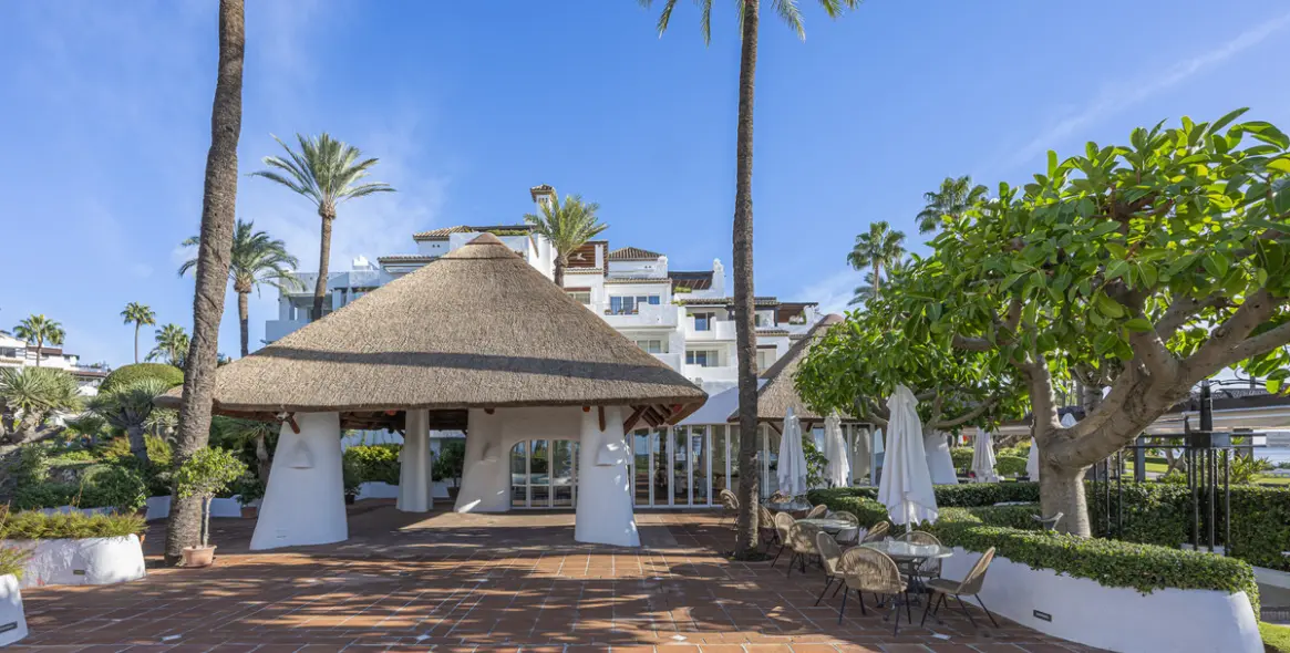 Продажа апартаментов на первом этаже в Estepona 19