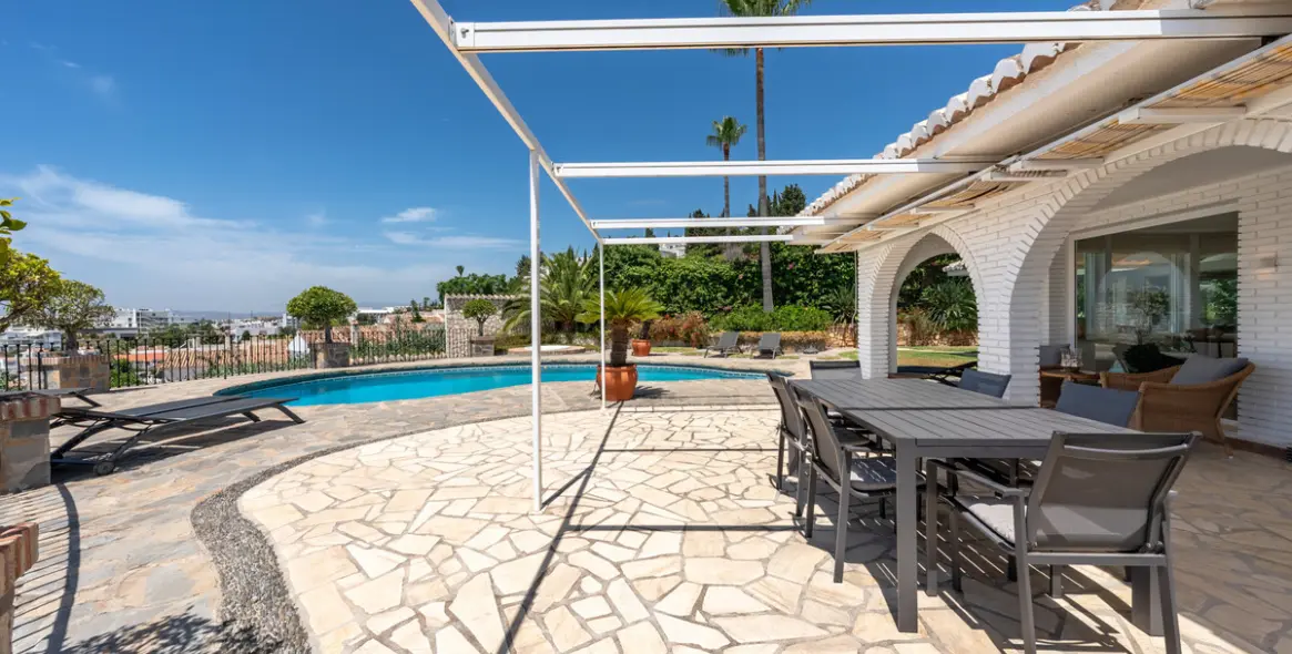 Продажа  отдельно стоящей виллы в Benalmadena 35