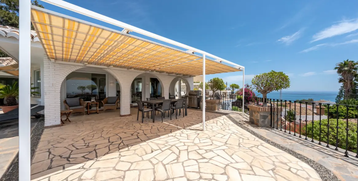 Продажа  отдельно стоящей виллы в Benalmadena 39