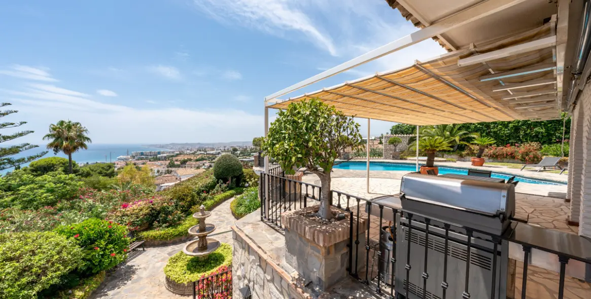 Продажа  отдельно стоящей виллы в Benalmadena 40