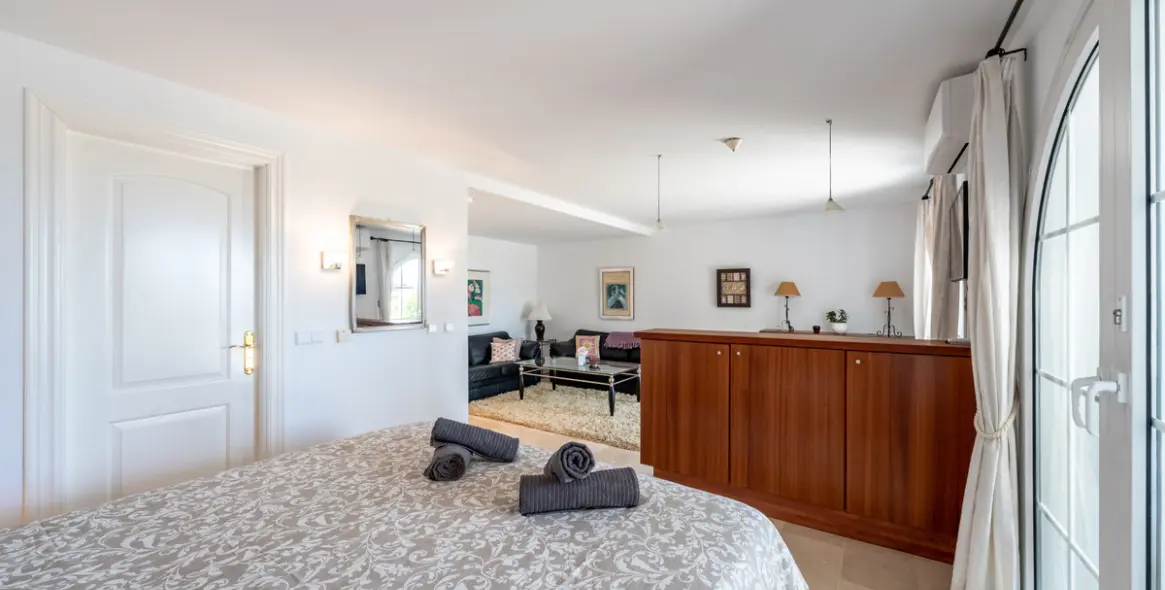 Продажа  отдельно стоящей виллы в Benalmadena 48