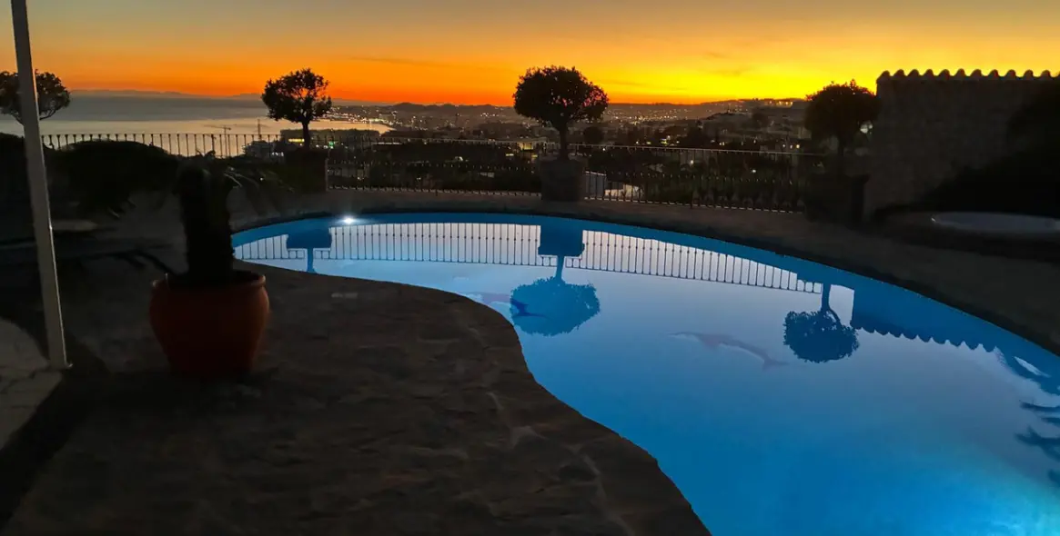 Продажа  отдельно стоящей виллы в Benalmadena 68