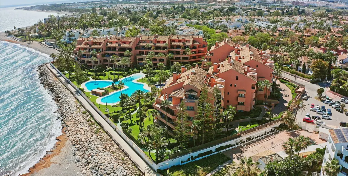Sale of penthouse in Puerto Banús 27