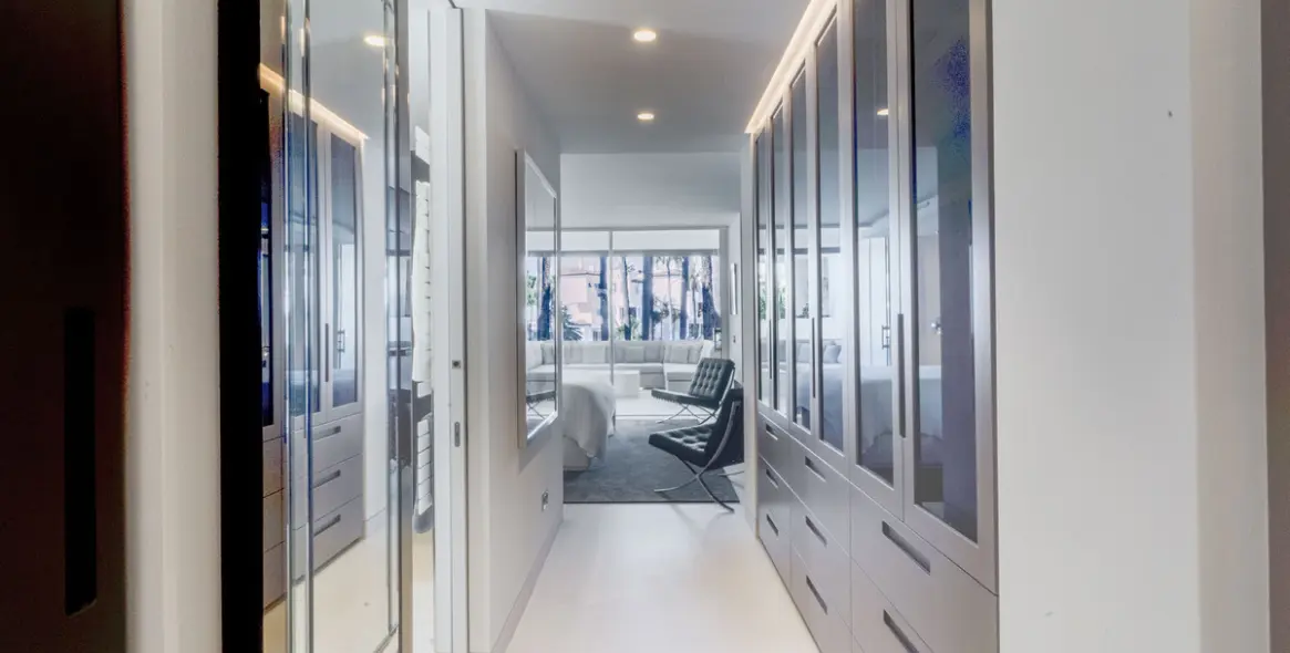 Продажа апартаментов на среднем этаже в The Golden Mile 10