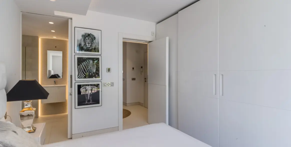 Продажа апартаментов на среднем этаже в The Golden Mile 42