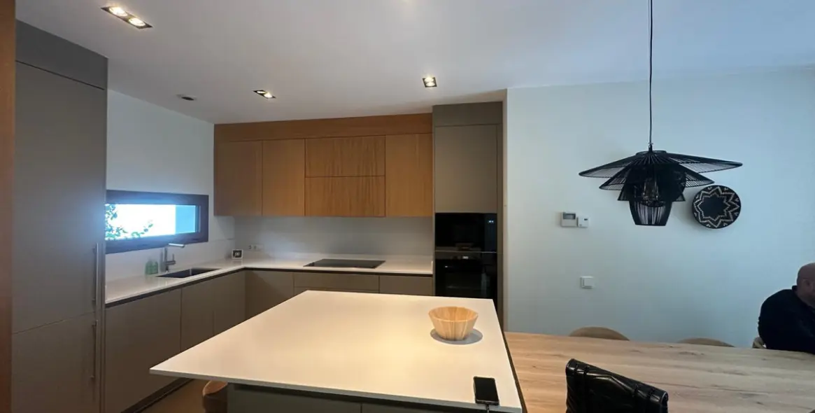 Short-term rent of townhouse in The Golden Mile 6
