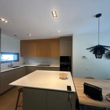 Short-term rent of townhouse in The Golden Mile