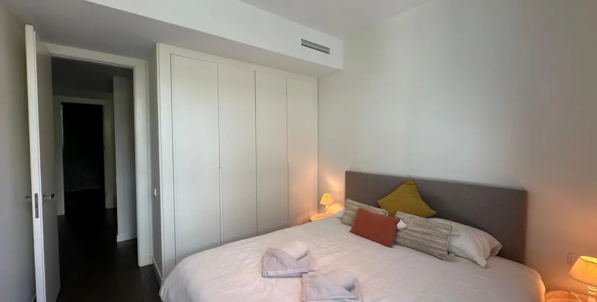 Short-term rent of townhouse in The Golden Mile 11
