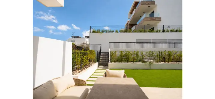 Long-term rent of ground floor apartment in Atalaya 4