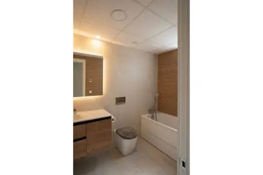 Image 9 thumb