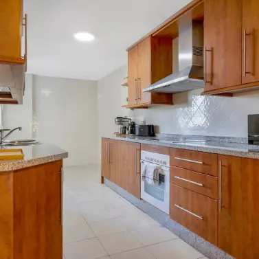 Sale of middle floor apartment in Elviria