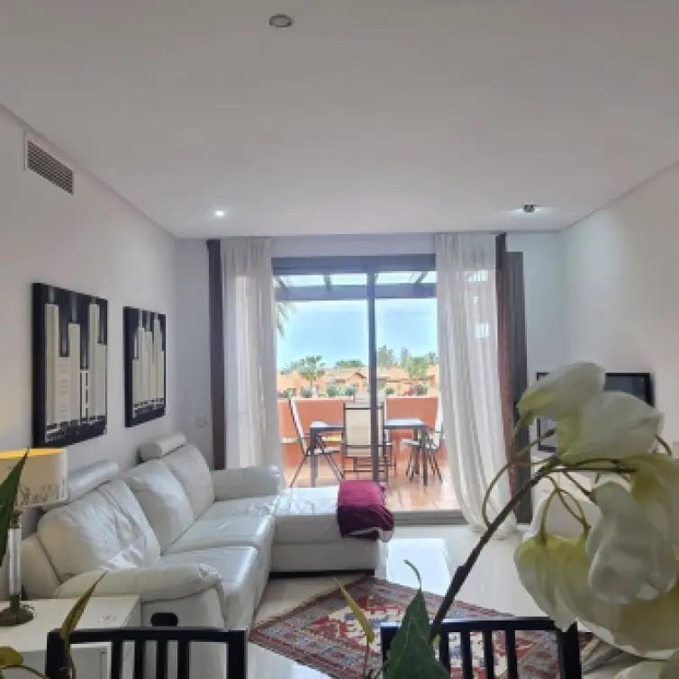 Sale of penthouse in New Golden Mile