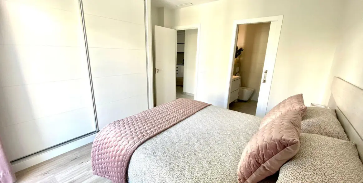 Sale of middle floor apartment in Marbella 6
