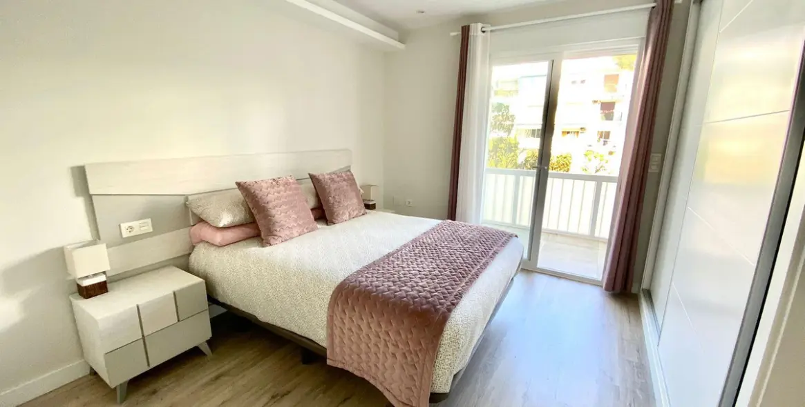 Sale of middle floor apartment in Marbella 13