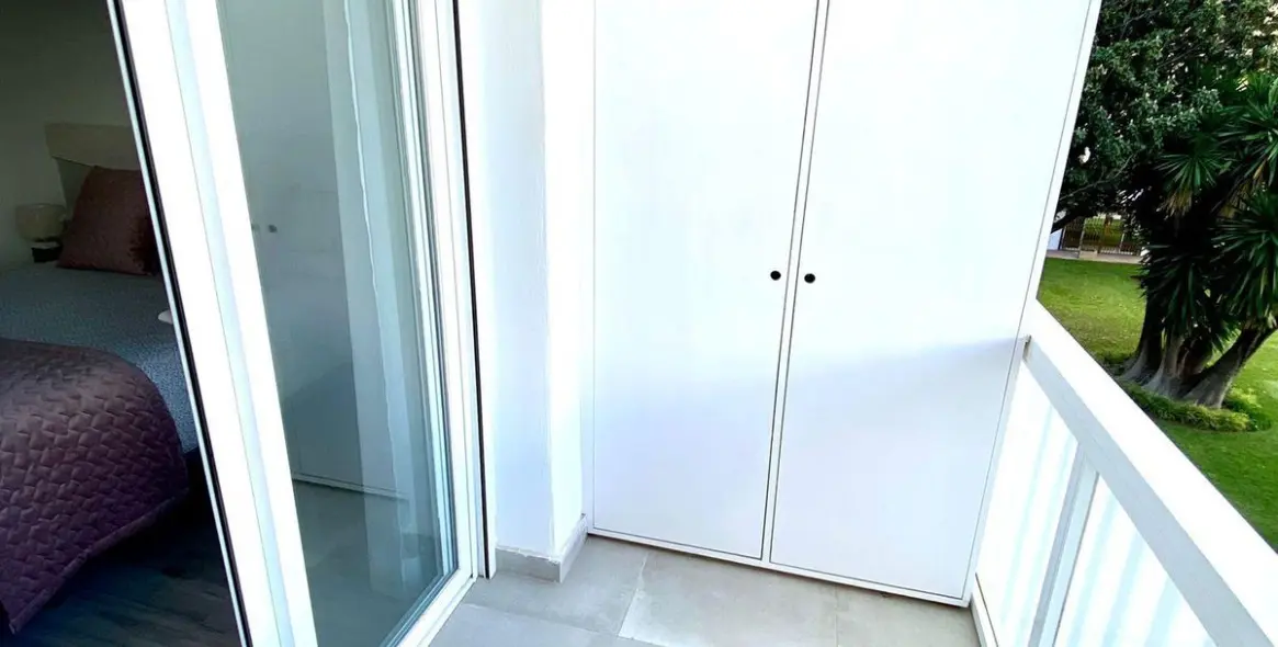 Sale of middle floor apartment in Marbella 19