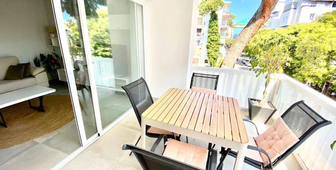 Sale of middle floor apartment in Marbella 20
