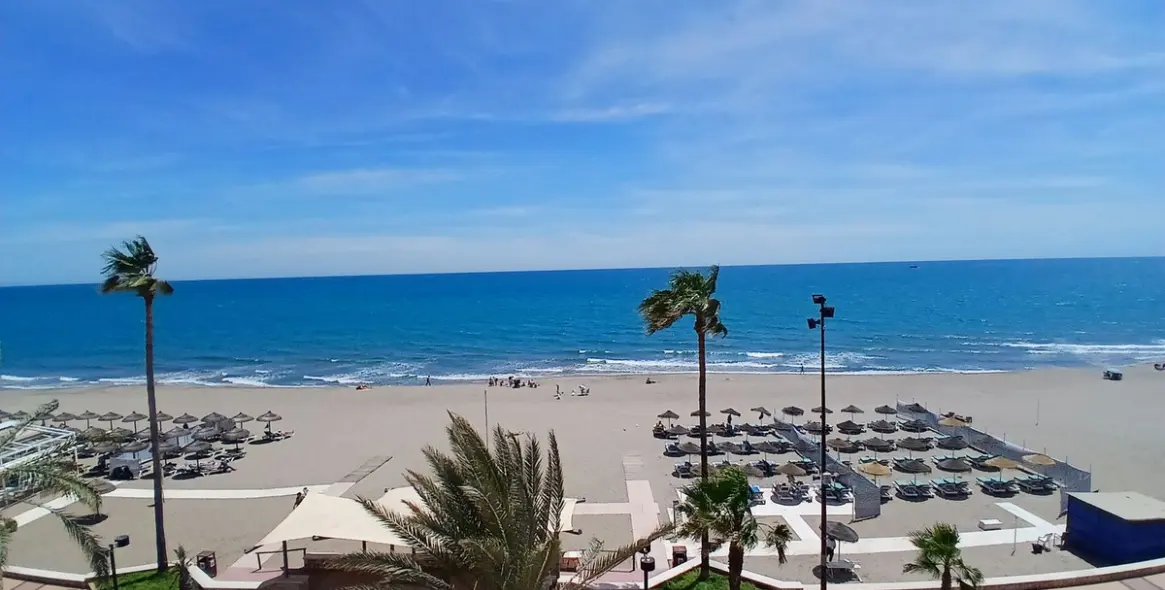 Venta de apartamento en planta media en Torreblanca 1