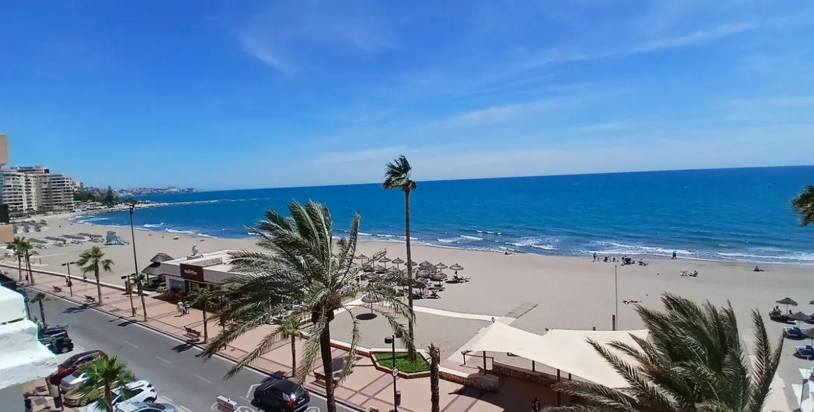 Venta de apartamento en planta media en Torreblanca 3